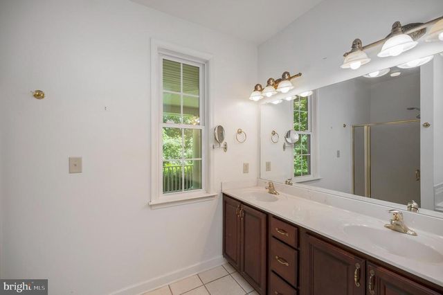909 EASTOVER PKWY, Locust Grove, VA 22508