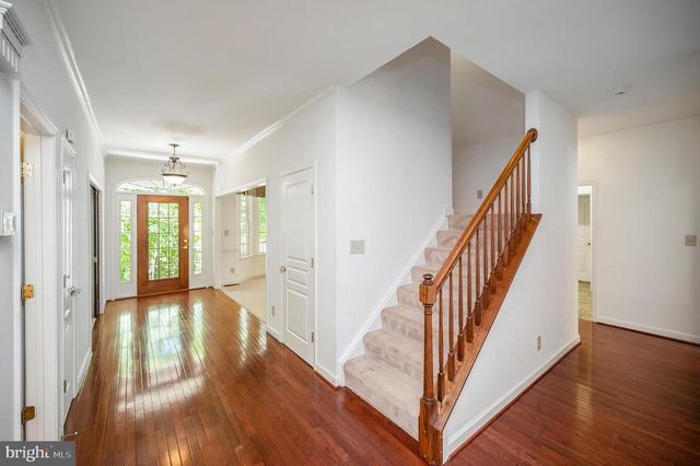 909 EASTOVER PKWY, Locust Grove, VA 22508