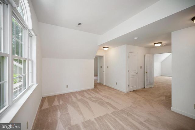 909 EASTOVER PKWY, Locust Grove, VA 22508