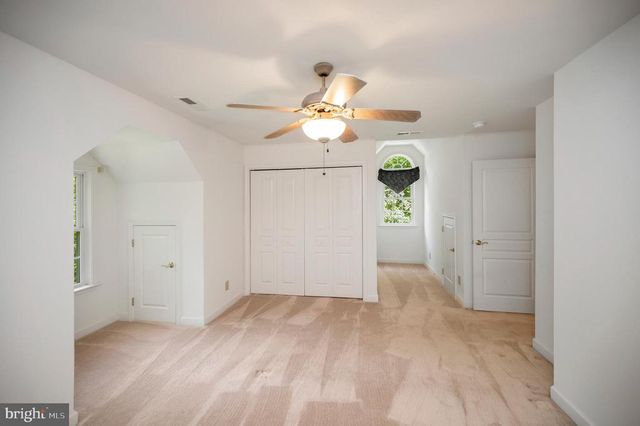 909 EASTOVER PKWY, Locust Grove, VA 22508