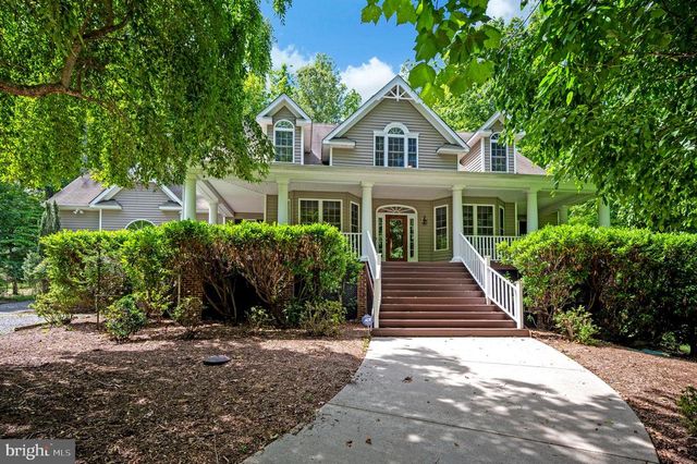 909 EASTOVER PKWY, Locust Grove, VA 22508