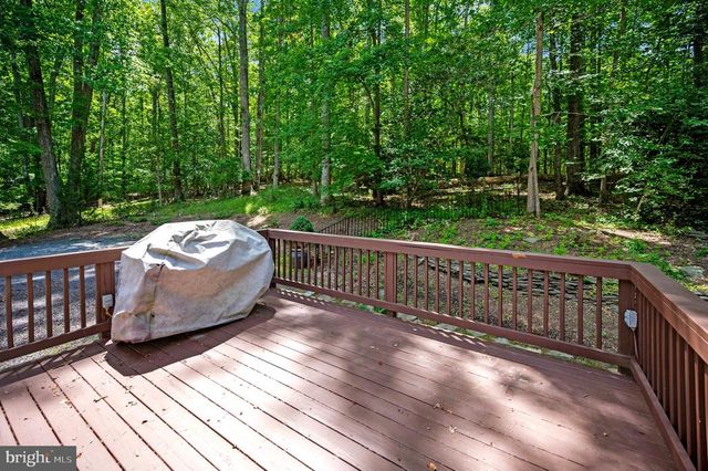 909 EASTOVER PKWY, Locust Grove, VA 22508
