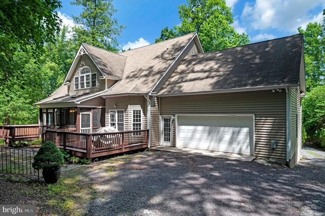909 EASTOVER PKWY, Locust Grove, VA 22508