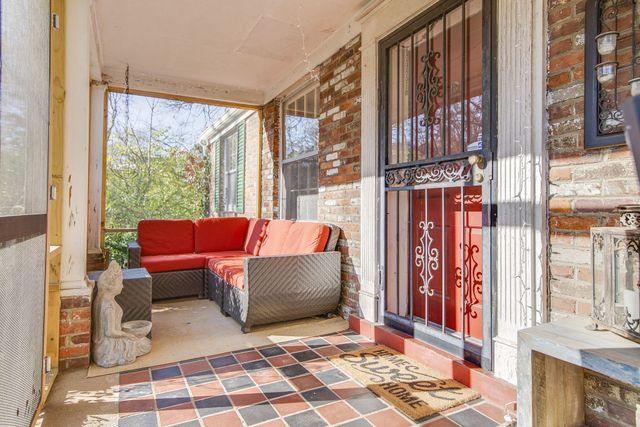 1930 Castleman Dr, Nashville, TN 37215