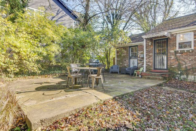 1930 Castleman Dr, Nashville, TN 37215