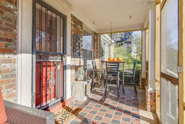 1930 Castleman Dr, Nashville, TN 37215