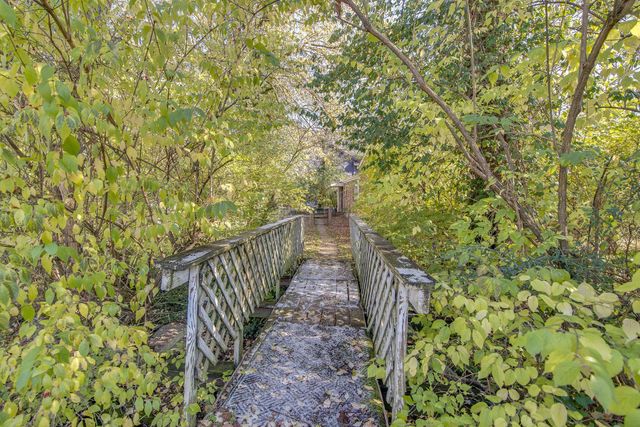 1930 Castleman Dr, Nashville, TN 37215