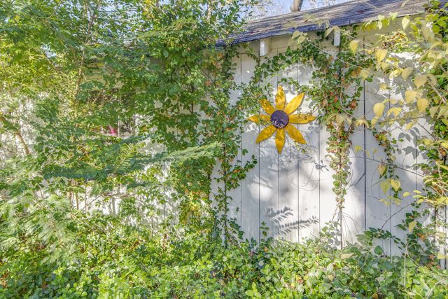 1930 Castleman Dr, Nashville, TN 37215