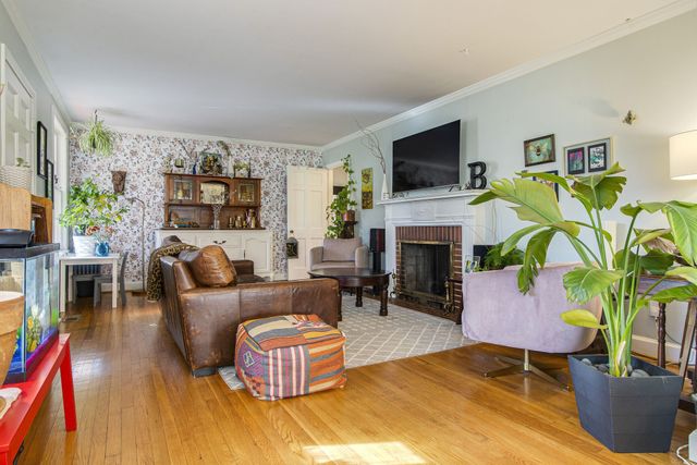 1930 Castleman Dr, Nashville, TN 37215