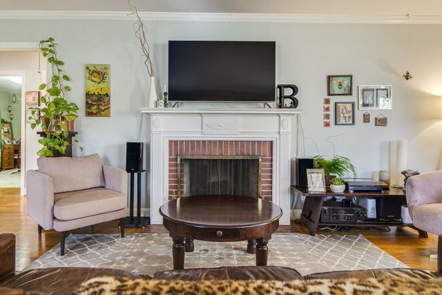 1930 Castleman Dr, Nashville, TN 37215