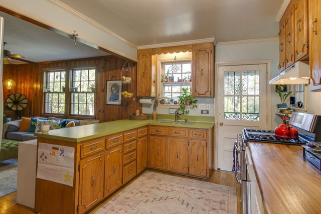 1930 Castleman Dr, Nashville, TN 37215