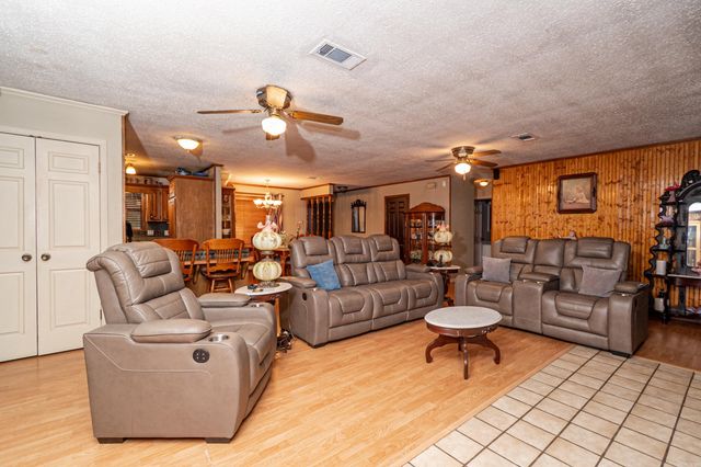 2095 N 2nd St, Felsenthal, AR 71747