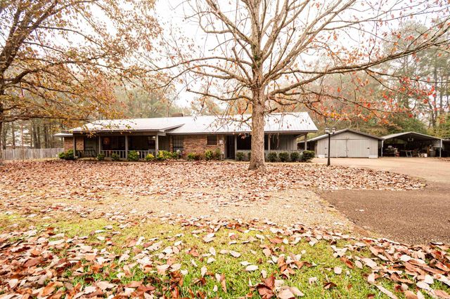 2095 N 2nd St, Felsenthal, AR 71747