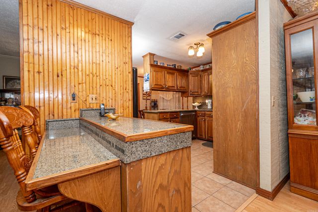 2095 N 2nd St, Felsenthal, AR 71747