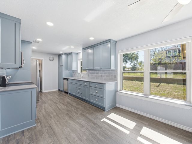 101 W Park Street, Decatur, TX 76234