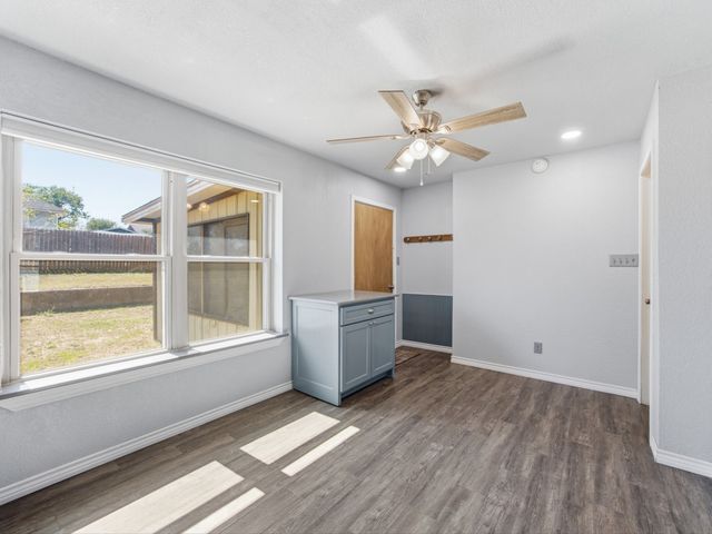 101 W Park Street, Decatur, TX 76234