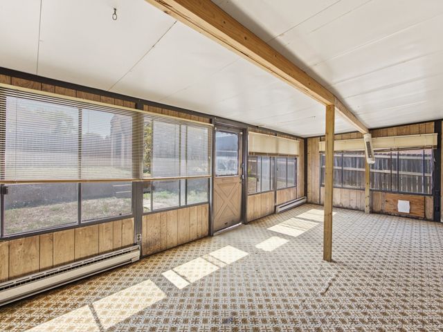 101 W Park Street, Decatur, TX 76234