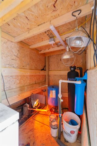 2134 Old Furnace Rd, Decaturville, TN 38329