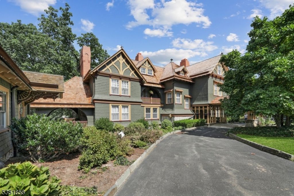33 Edgemere Ave, Mount Arlington Boro, NJ 07856 — photo 2