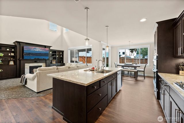 5703 146th Street Ct E, Puyallup, WA 98375