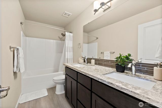 5703 146th Street Ct E, Puyallup, WA 98375