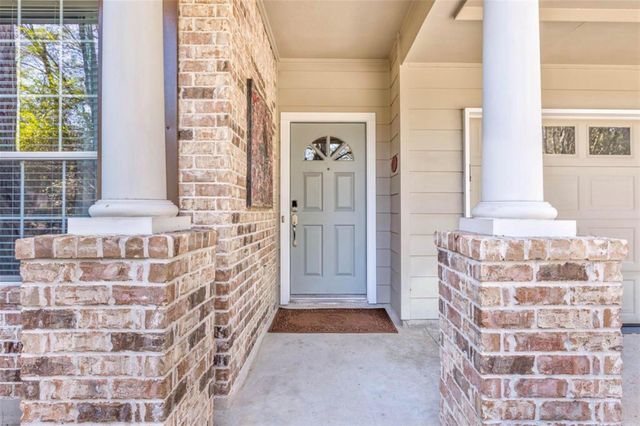 46 Flickering Sun Court, The Woodlands, TX 77382