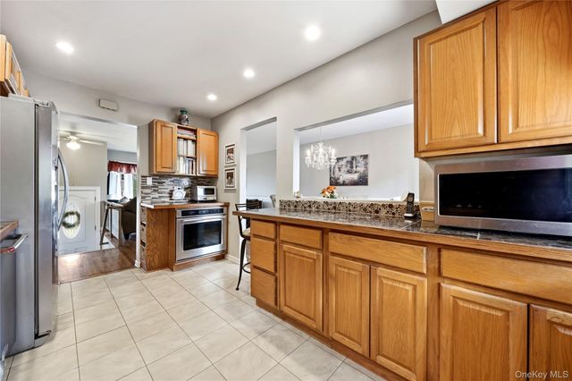 245 Seaford Avenue, Massapequa, NY 11758