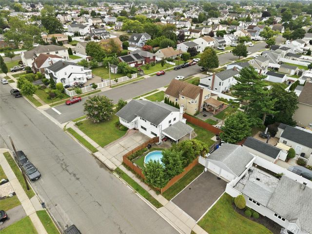 245 Seaford Avenue, Massapequa, NY 11758