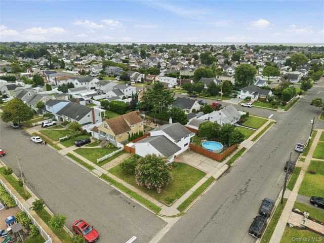 245 Seaford Avenue, Massapequa, NY 11758