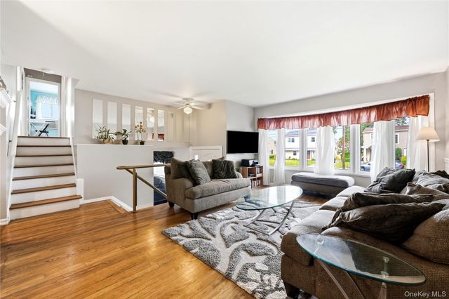 245 Seaford Avenue, Massapequa, NY 11758