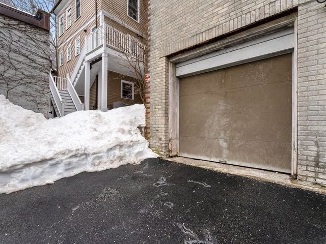 101 Winthrop Rd 1, Brookline, MA 02445