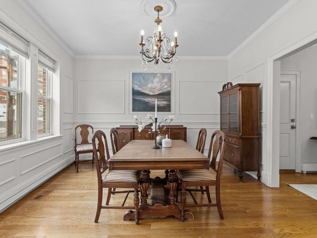 101 Winthrop Rd 1, Brookline, MA 02445