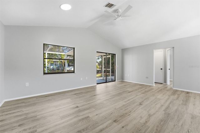 5737 DEER HOLLOW LANE W, Sarasota, FL 34232