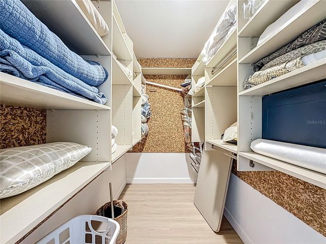 1511 PELICAN POINT DRIVE BA180, Sarasota, FL 34231