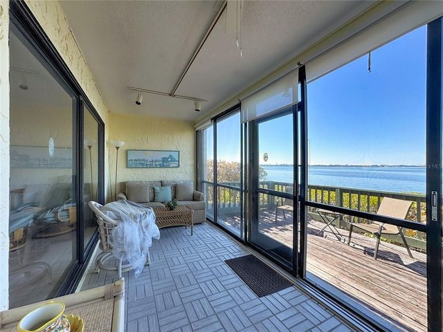 1511 PELICAN POINT DRIVE BA180, Sarasota, FL 34231