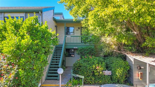 1511 PELICAN POINT DRIVE BA180, Sarasota, FL 34231