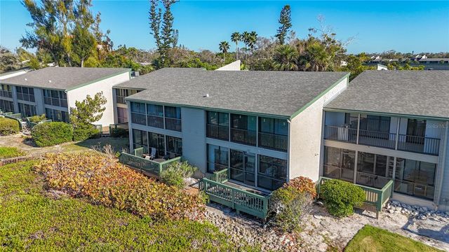 1511 PELICAN POINT DRIVE BA180, Sarasota, FL 34231