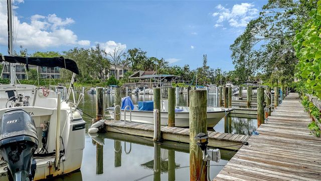 1511 PELICAN POINT DRIVE BA180, Sarasota, FL 34231