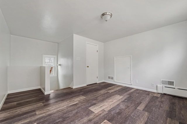1017 E Pearson STREET, Milwaukee, WI 53202