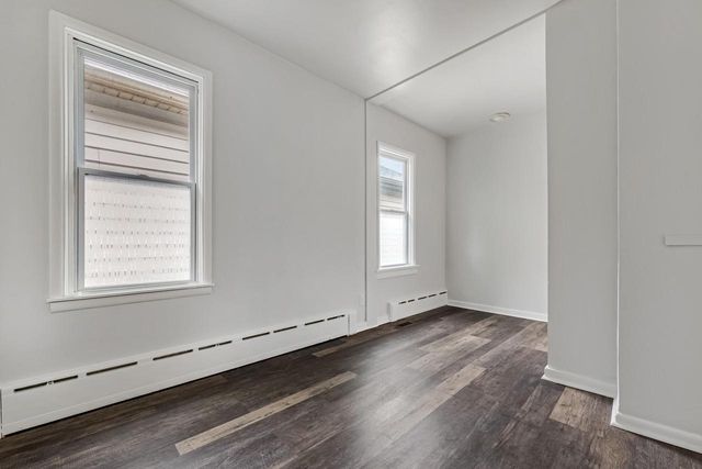 1017 E Pearson STREET, Milwaukee, WI 53202
