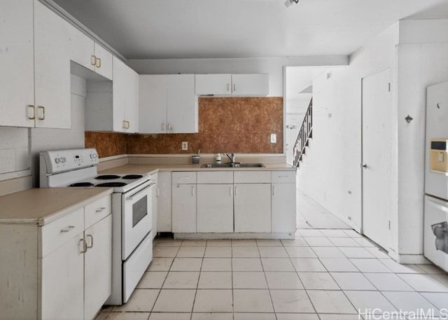 91-654 Kilaha Street E8, Ewa Beach, HI 96706