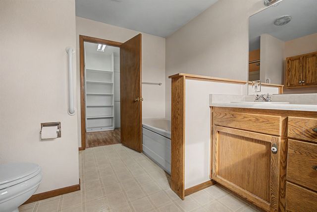 596 E Valley Court, Grand Junction, CO 81504