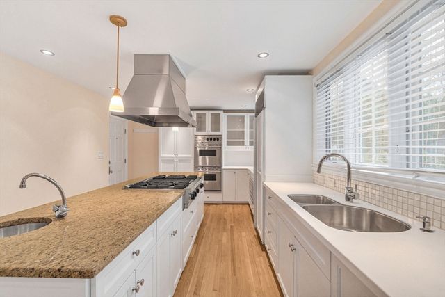 9 Kenway St, Cambridge, MA 02138
