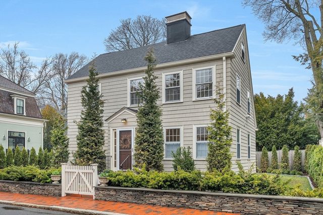 9 Kenway St, Cambridge, MA 02138