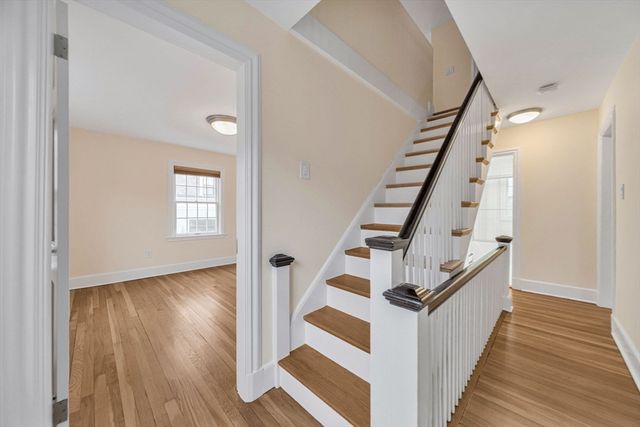 9 Kenway St, Cambridge, MA 02138