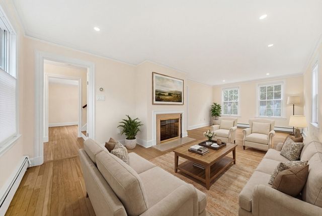 9 Kenway St, Cambridge, MA 02138