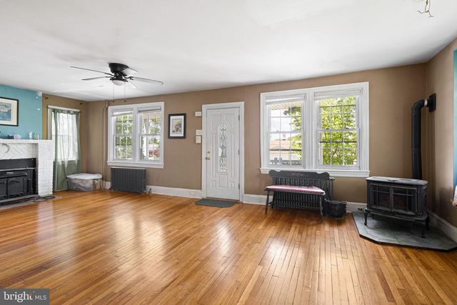 121 ELM AVE, Glenside, PA 19038