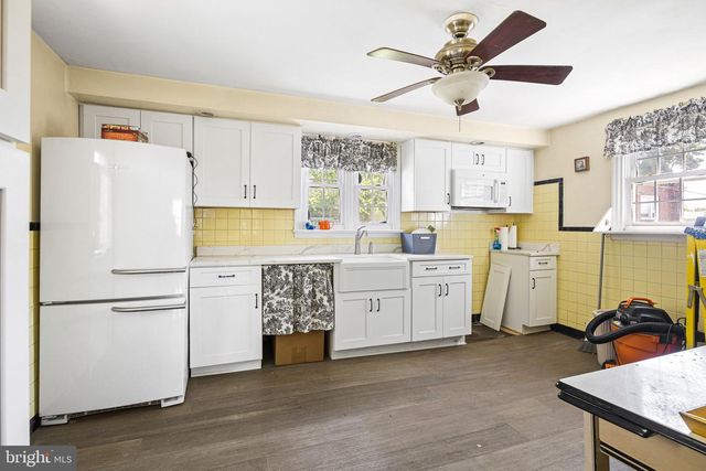 121 ELM AVE, Glenside, PA 19038