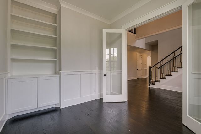 3004 Strickland Dr, Nashville, TN 37221