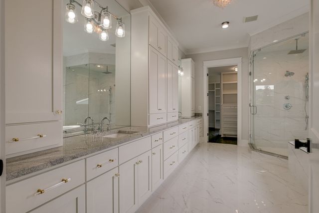 3004 Strickland Dr, Nashville, TN 37221